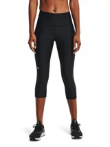 Calza capri Under Armour HeatGear negra, de tiro alto y calce ajustado.