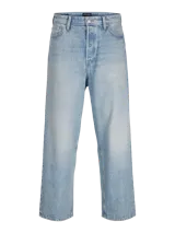 Jean celeste de corte baggy, tiro alto y diseño clásico de cinco bolsillos. Confeccionado en tejido denim con acabado stonewash.