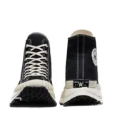 Championes de caña alta Converse Chuck 70 AT-CX, color negro con detalles en blanco.