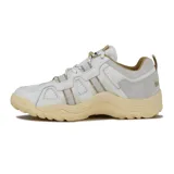 Championes Diadora T1 Alpaca color blanco con detalles en beige y suela color crema.