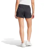 Short deportivo negro de tiro alto con cintura elástica y logo de Adidas en la pierna.