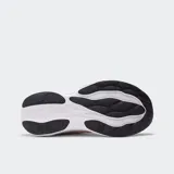 Championes de running New Balance Fresh Foam X 1080v14, color blanco y coral, con amortiguación Fresh Foam X y suela de goma.