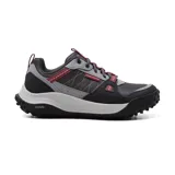 Championes deportivos Skechers Arch Fit Swift Trail, color gris con detalles en negro y rojo. Capellada de textil transpirable con superposiciones de cuero, sistema de cordones con paneles y lengüetas en contraste, plantilla contorneada Arch Fit removible y suela flexible con tracción tipo "grip".