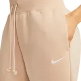 Pantalón de jogging color durazno, corte holgado, con cintura elástica ajustable con cordón y logo de Nike bordado en blanco en la pierna izquierda.