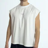 Musculosa negra de algodón con estampado en serigrafía en espalda y frente con la frase "Training Club Focused on Discipline, Strength, and Progress".