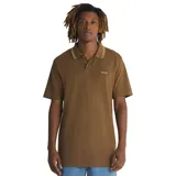 Remera polo marrón de manga corta con cuello clásico con rayas color crema y logo de la marca bordado en el pecho.