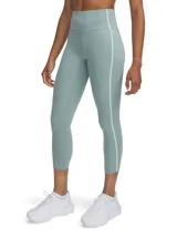 Calza capri Under Armour Meridian color verde agua con cintura alta y línea vertical blanca a los costados.