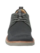 Zapato híbrido color gris con capellada de cuero y tejido. Su planta con tecnología Honey Foam entrega excelentes propiedades de liviandad, flexibilidad y amortiguación al caminar, prolongando la comodidad durante todo el día, absorbiendo el impacto de cada pisada.