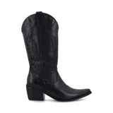 Bota texana negra de cuero con bordados en el caño, taco de 5cm y punta fina.