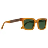 Lentes de sol rectangulares color miel con lentes verdes.