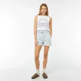 Musculosa blanca de algodón con estampado frontal del logo de Pink Floyd y la leyenda 'The Dark Side of the Moon Tour 1973'.