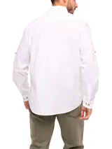 Camisa manga larga de hombre Rkf Galiton color salmón, confeccionada en algodón orgánico. Tiene cuello italiano, calce regular, cierre con botones de madera, bolsillo en el pecho con logo bordado y mangas ajustables con botones.