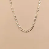 Cadena plateada de eslabones tipo fígaro, fabricada en plata 925.
