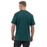 Remera verde de manga corta con logo Dickies tricolor estampado en el pecho.