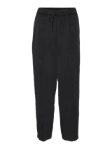 Pantalón negro de tiro alto con cintura elástica y cordón ajustable. Corte recto.