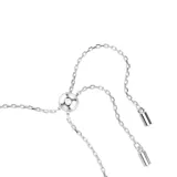 Pulsera plateada con doble hilera de cristales Swarovski y perlas colgantes. Cierre ajustable con bola deslizante.