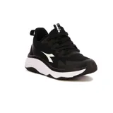 Championes deportivos Diadora modelo Delta, color negro con suela blanca gruesa y logo Diadora blanco en el lateral.