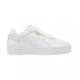 Championes urbanos Puma CA Pro Classic II, color negro con detalles dorados y suela blanca con línea negra.