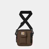 Bandolera Carhartt Work In Progress modelo Essentials Small, color marrón, con correa ajustable negra, bolsillo frontal con solapa y logo bordado.