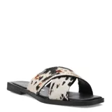 Sandalias Bottero con estampado animal print de leopardo, con tiras cruzadas y suela plana.