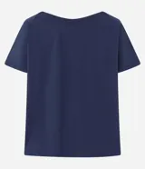 Remera de algodón azul marino con cuello redondo y manga corta. Presenta un estampado frontal en blanco con el texto "TEAM OF" y el número "92" en tipografía deportiva, rodeado de estrellas.