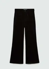 Pantalón de pana negro, de tiro alto y corte culotte. Presenta cierre de cremallera y botón, trabillas, dos bolsillos de parche delanteros y dos bolsillos de parche traseros.