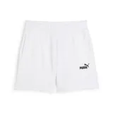 Short deportivo Puma ESS Sm.Nº1 Logo, tiro alto, color blanco con logo negro estampado en la pierna izquierda.