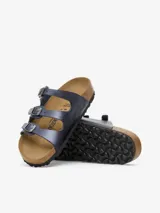 Sandalias Birkenstock Florida con tres tiras ajustables, plantilla anatómica de corcho y látex, y suela de EVA.