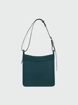 Bandolera Longchamp modelo Le Foulonné, color azul petróleo, de cuero.