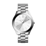 Reloj Michael Kors Slim Runway plateado, con caja de acero inoxidable de 42 mm, esfera plateada con agujas e indicadores minimalistas, y brazalete de eslabones de acero inoxidable con cierre desplegable.