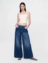 Musculosa de algodón con breteles finos.