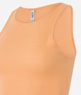 Top cropped color verde claro, de algodón acanalado y cuello redondo.