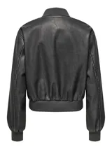 Chaqueta bomber corta color gris oscuro con cuello biker, cierre de cremallera frontal, bolsillos laterales, puños acanalados y forro de poliéster.