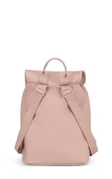 Mochila mini de poliéster color negro con logo JanSport en el frente, asa de mano y bolsillo frontal con cierre.