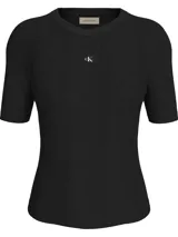 Remera de canalé negro con tecnología Lycra® para elasticidad y un ajuste perfecto, con cuello redondo y mangas cortas.