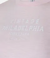 Remera new t-shirt confeccionada en malla de algodón certificado. La blusa tiene cuello redondo, mangas cortas y estampa lettering "Los Angeles".