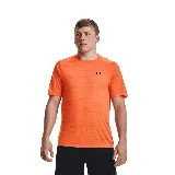 Remera deportiva Under Armour Launch Shortsleeve color naranja con logo negro en el pecho.
