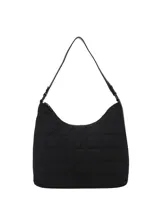 Bolso tipo hobo negro con diseño acolchado a cuadros. Tiene correa de hombro fina y cierre superior.