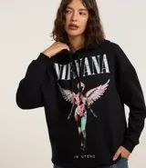 Buzo negro de algodón y poliéster con capucha ajustable y puños acanalados. Estampa frontal del disco "In Utero" de la banda de rock Nirvana.