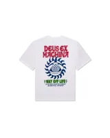 Remera blanca de manga corta con cuello redondo y estampado en el pecho con el logo de Deus Ex Machina en rojo y un diseño de ojo en azul.