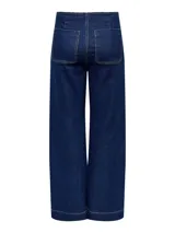 Pantalón de jean azul oscuro, de corte ancho, tiro alto y cierre de botones.