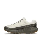 Zapatillas de trail running Merrell Agility Peak 5, color crema con detalles en gris oscuro y suela Vibram Megagrip marrón.
