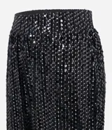 Pantalón jogger de lentejuelas negras con cintura elástica y puños ajustados.