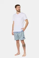 Short de baño clásico con rayas horizontales en tonos de azul, cintura elástica con cordón ajustable, dos bolsillos laterales y suspensor de malla fina.