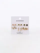 Set de seis pares de caravanas doradas con diferentes diseños: esferas, corazones, estrellas, moños, perlas y conchas marinas.