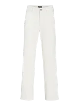 Pantalón jean blanco de tiro alto y corte holgado. Cierre con botones. Tejido de sarga.