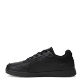 Championes urbanos Umbro, color blanco con detalles en negro y logo de la marca en el lateral.