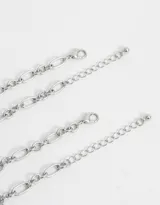 Set de dos pulseras plateadas con eslabones y dije de corazón de piedra lunar con la inscripción "BFF".