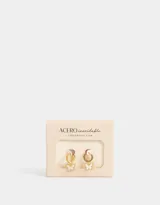 Aros argolla clip de acero inoxidable dorados con dije de mariposa de nácar y strass.