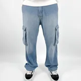 Jean cargo baggy de corte amplio, con bolsillos laterales y en acabado desgastado.